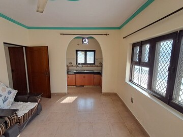 Building Lobby in 1 BHK Independent House at Sector 10a – for Rent