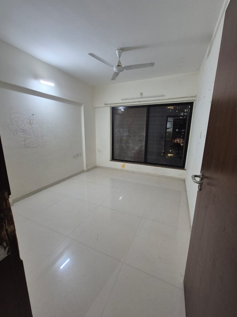 Room, park-express 3 Bedroom 1200 Sq.Ft. Apartment In Baner Pune 9577126