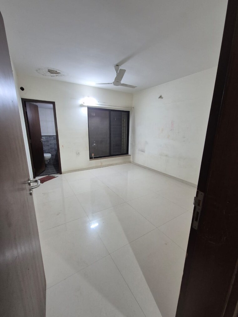Room, park-express 3 Bedroom 1200 Sq.Ft. Apartment In Baner Pune 9577126