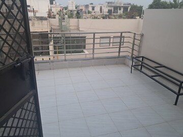 Balcony in 1 BHK Independent House at Sector 10a – for Rent