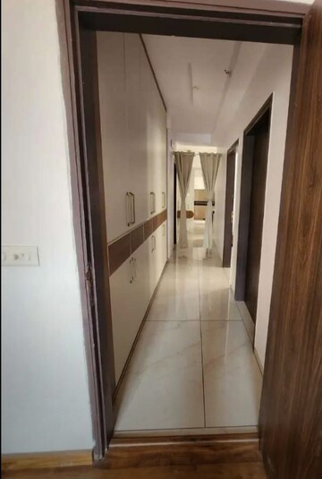 Building Lobby in 3 BHK Apartment at Gomti Nagar – for Rent