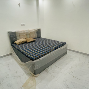 Bedroom in 3 BHK Builder Floor at Shri Balaji Apartments Gurgaon, Dharam Colony – for Rent