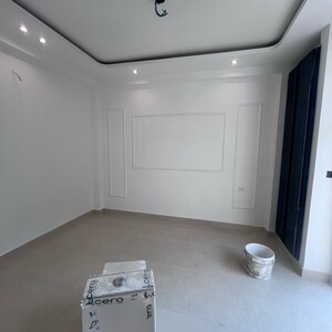 Room in 3 BHK Builder Floor at Chattarpur – for Rent