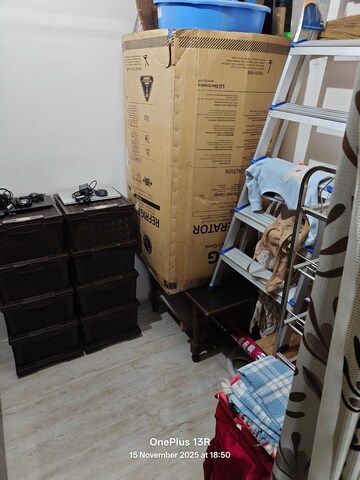 Staircase in 2 BHK Builder Floor at Ansal Plaza Gurgaon, Palam Vihar – for Rent