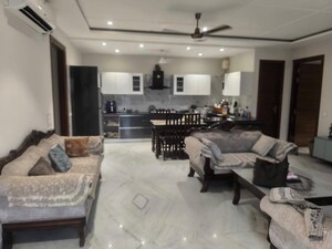 Living Room in 3 BHK Builder Floor at Sector 37 – for Rent
