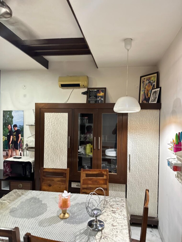 Bedroom, sector 37 3 Bedroom 3400 Sq.Ft. Builder Floor In Sector 37 Chandigarh 9577164