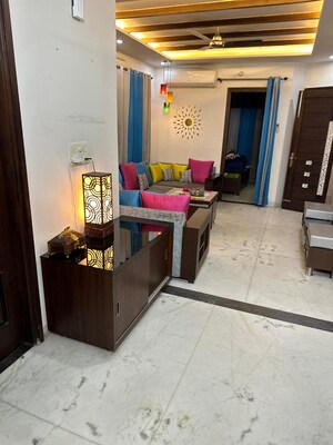 Living Room in 3 BHK Builder Floor at Sector 37 – for Rent