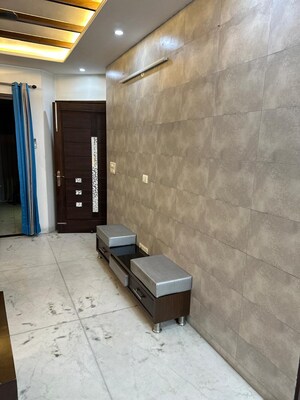 Living Room in 3 BHK Builder Floor at Sector 37 – for Rent