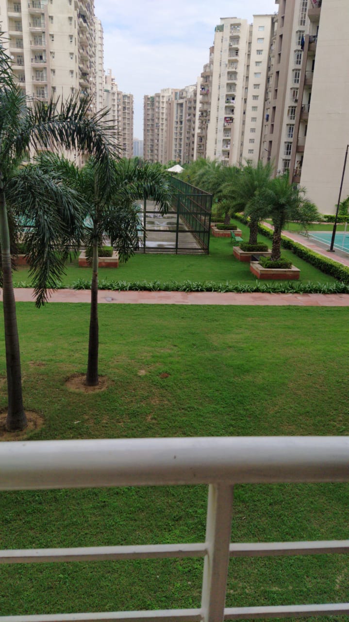 1 Rk  477 Sq.Ft. Apartment in Supertech Czar Suites