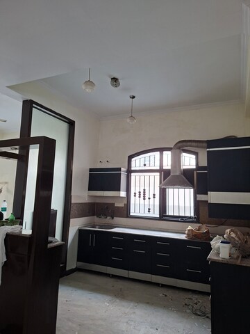 3 BHK Independent House For Rent in Sector 48