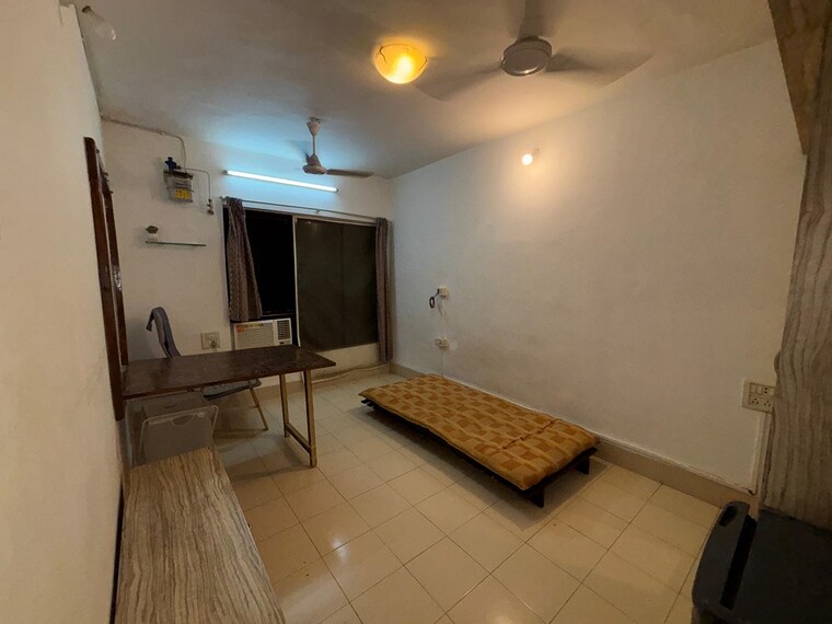 Living Room, bandra west 1 RK 200 Sq.Ft. Apartment In Bandra West Mumbai 9577177