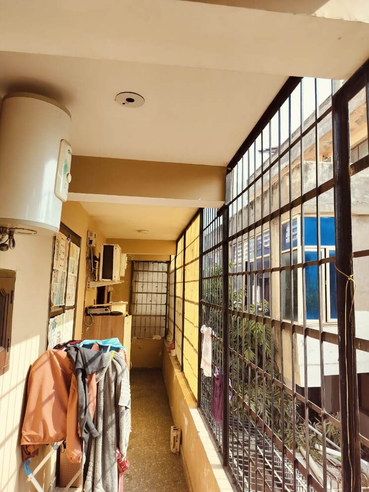 Balcony, palam-vyapar-kendra 3 Bedroom 1450 Sq.Ft. Builder Floor In Sector 2 Gurgaon 9577190