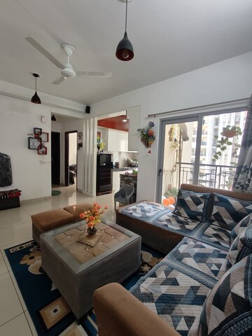 2 BHK Apartment For Rent in Gulshan Bellina, Sector 16 Greater Noida