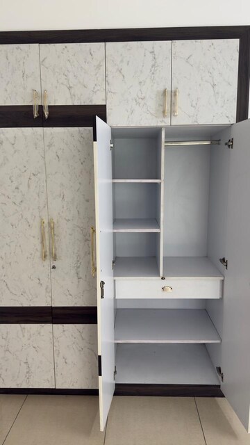 Furnished Amenities in 2.5 BHK Apartment at Gulshan Botnia, Sector 144 – for Rent