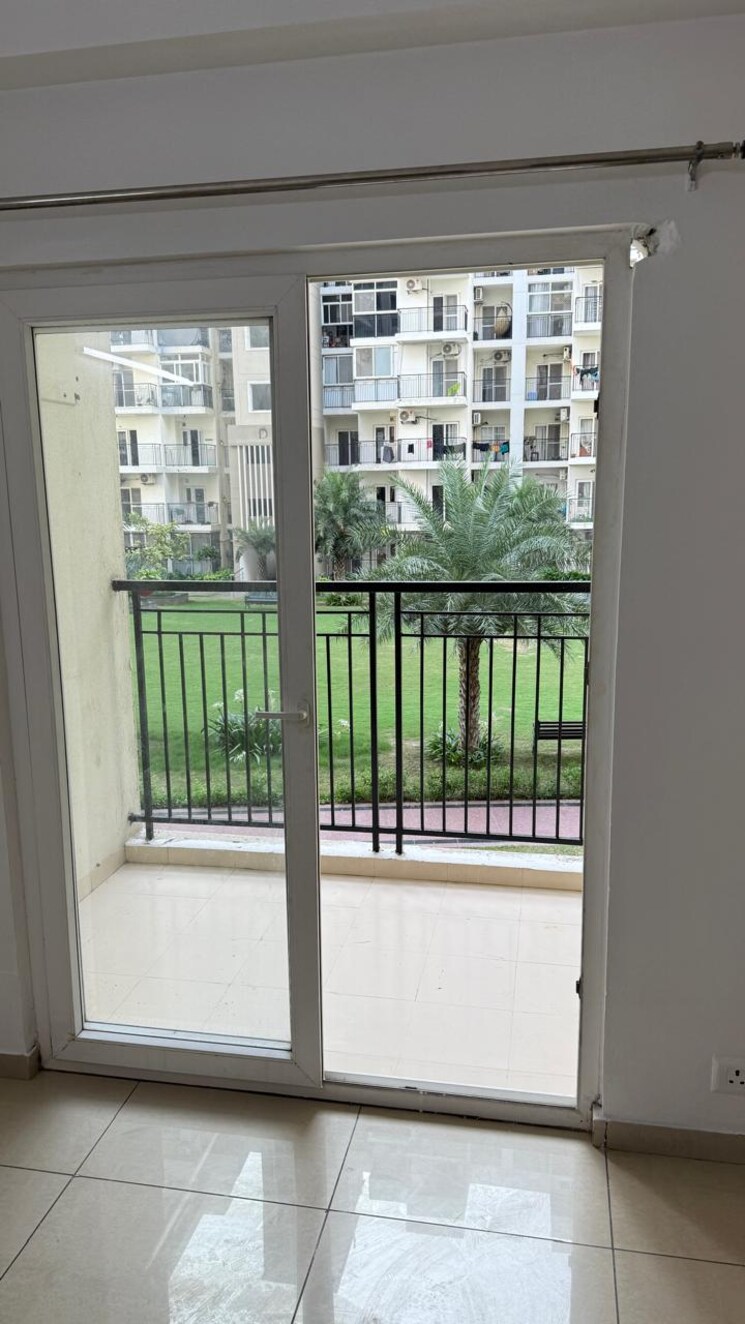 Balcony, gulshan-botnia 2.5 Bedroom 1160 Sq.Ft. Apartment In Sector 144 Noida 9577168