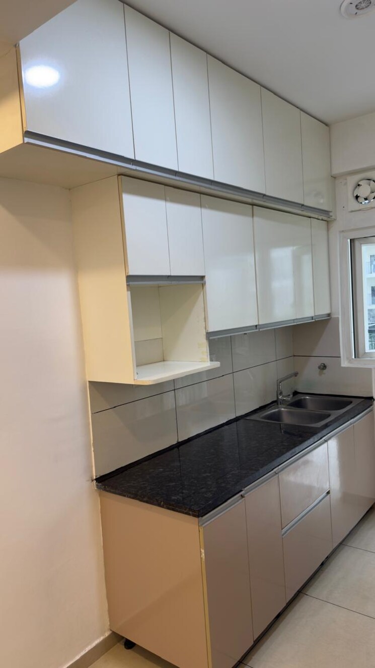 Kitchen, gulshan-botnia 2.5 Bedroom 1160 Sq.Ft. Apartment In Sector 144 Noida 9577168