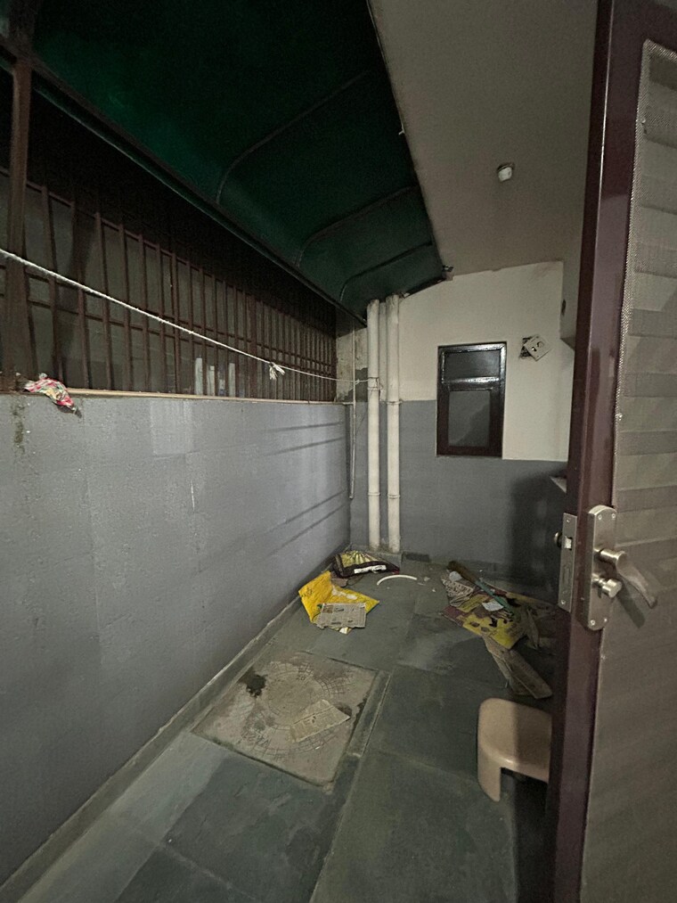 Kitchen, wave-floors 2 Bedroom 135 Sq.Yd. Apartment In Mahurali Ghaziabad 9577200