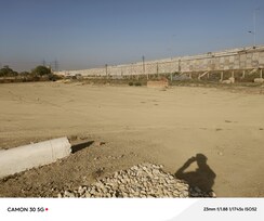 Plot For Sale in Sultanpur Road