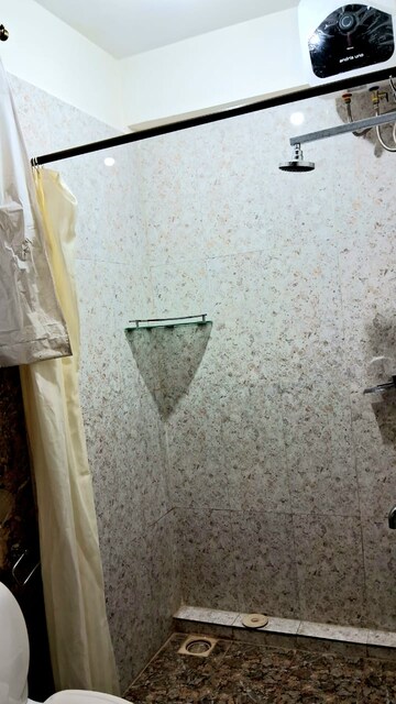 Furnished Amenities in 2 BHK Apartment at Dona Paula – for Rent