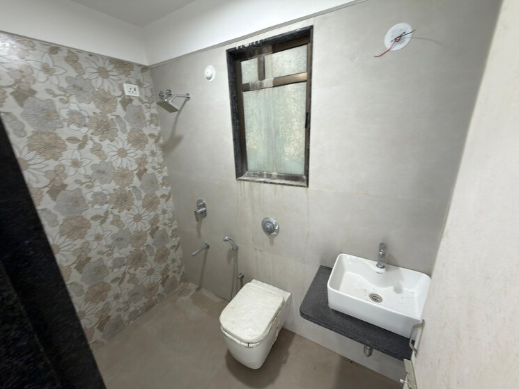 Bathroom, hi-bliss-tower 1 Bedroom 457 Sq.Ft. Apartment In Dahisar West Mumbai 9577241