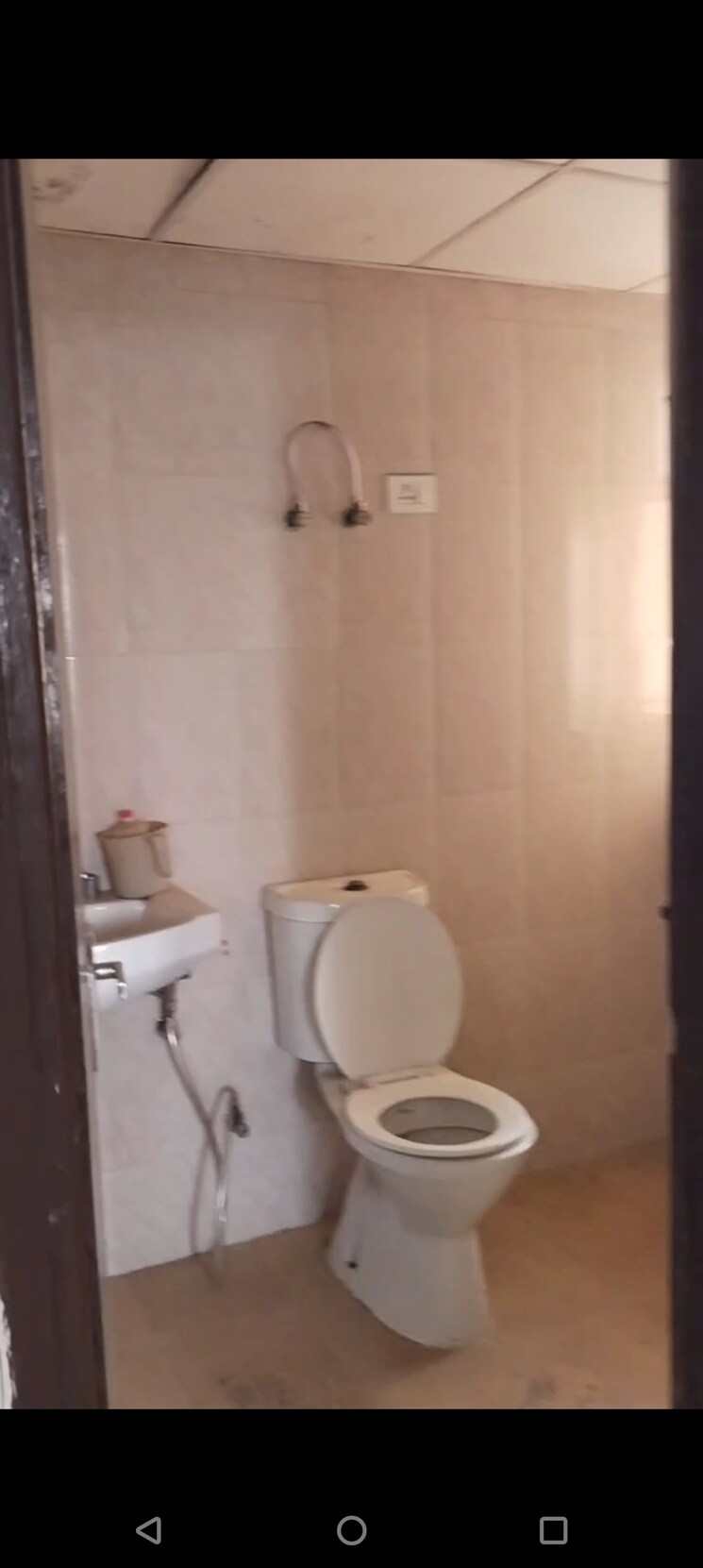 Bathroom, amrapali-leisure-park 2 Bedroom 845 Sq.Ft. Apartment In Amrapali Leisure Valley Greater Noida 9577282