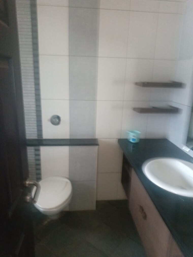 Bathroom, sobha-petunia 3 Bedroom 2619 Sq.Ft. Apartment In Nagavara Bangalore 9577255