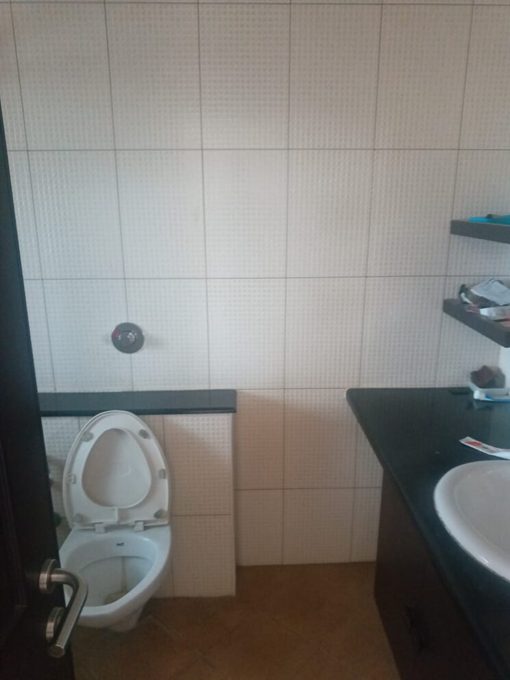 Bathroom, sobha-petunia 3 Bedroom 2619 Sq.Ft. Apartment In Nagavara Bangalore 9577255