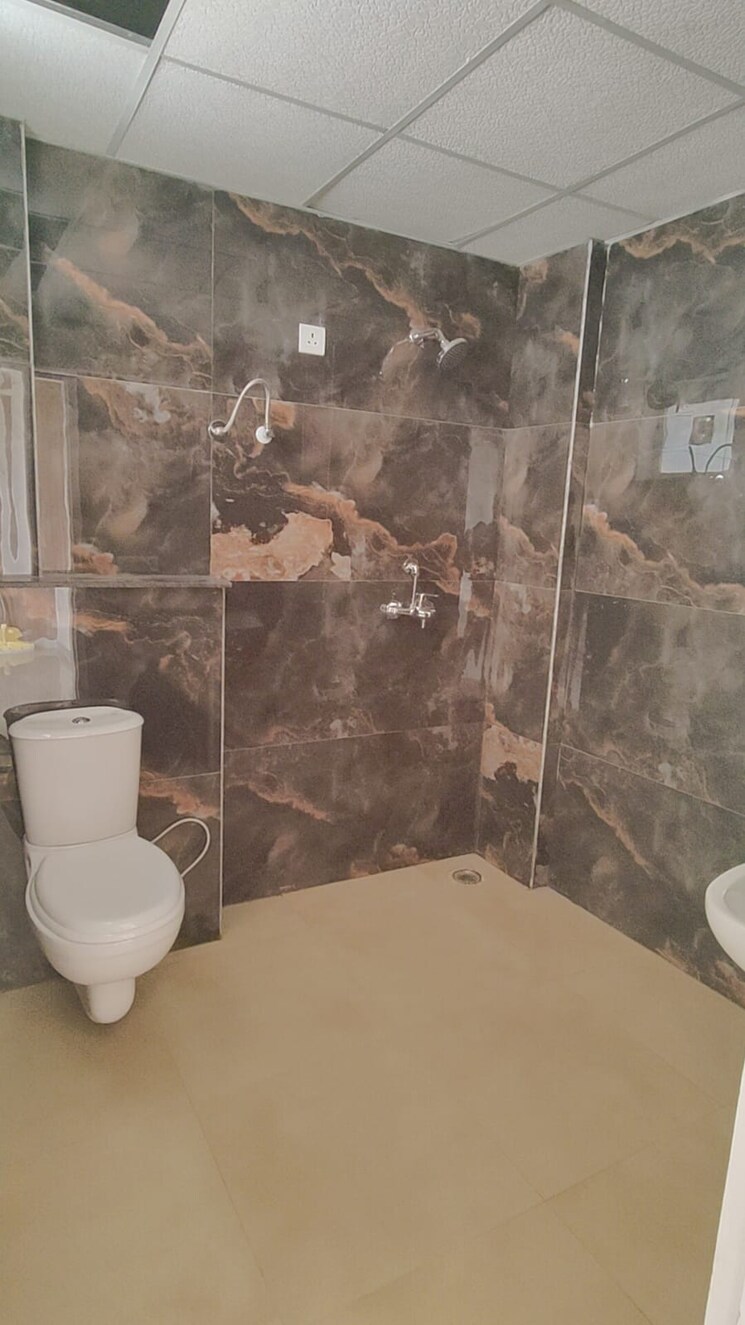 Attached Bathroom, mrs-hi-greens 3 Bedroom 1805 Sq.Ft. Apartment In Kishanpura Zirakpur 9577289