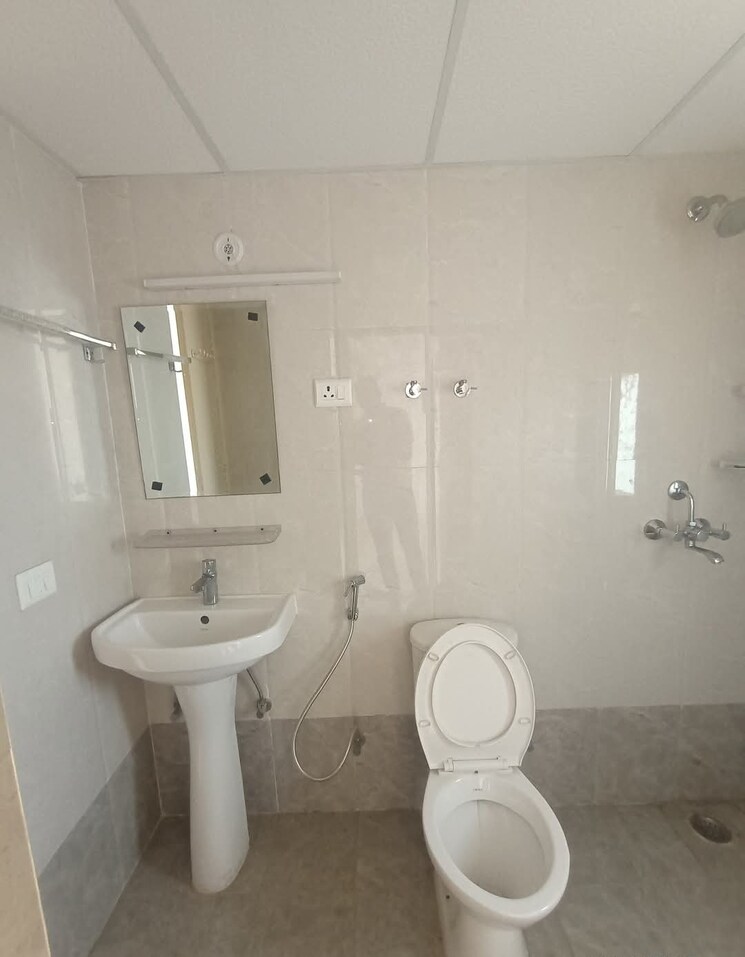 Bathroom, saviour-green-arch 3 Bedroom 1530 Sq.Ft. Apartment In Tech Zone 4 Greater Noida Greater Noida 9577285