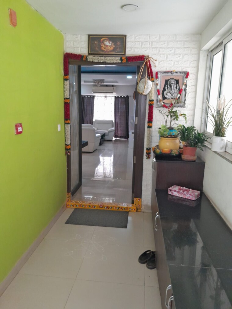 Living Room, lodha-meridian 3 Bedroom 1850 Sq.Ft. Apartment In Kukatpally Hyderabad 9577284