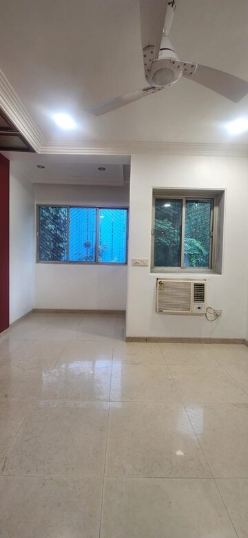 Bedroom in 4 BHK Villa at Chembur – for Rent