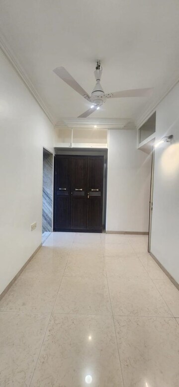 Bedroom in 4 BHK Villa at Chembur – for Rent