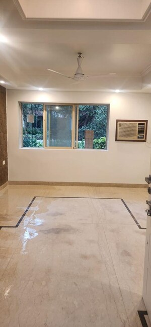 Bedroom in 4 BHK Villa at Chembur – for Rent