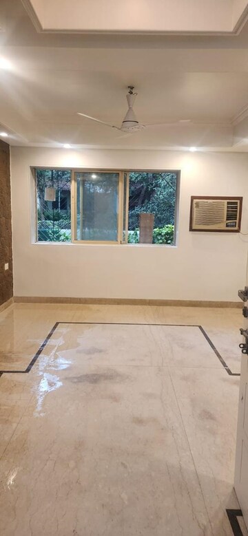 Bedroom in 4 BHK Villa at Chembur – for Rent