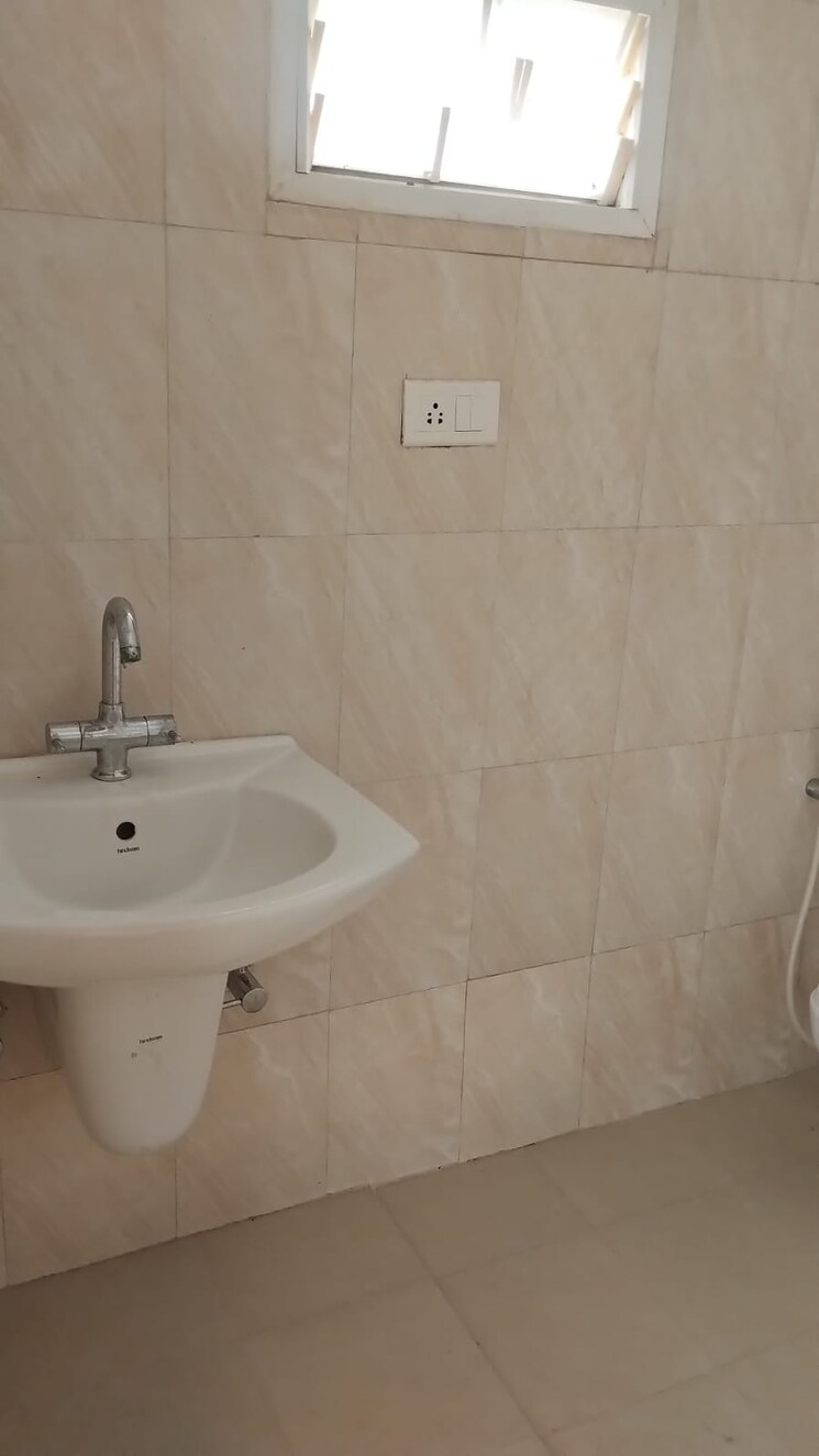 Bathroom, monarch-serenity 2 Bedroom 1226 Sq.Ft. Apartment In Thanisandra Main Road Bangalore 9577290