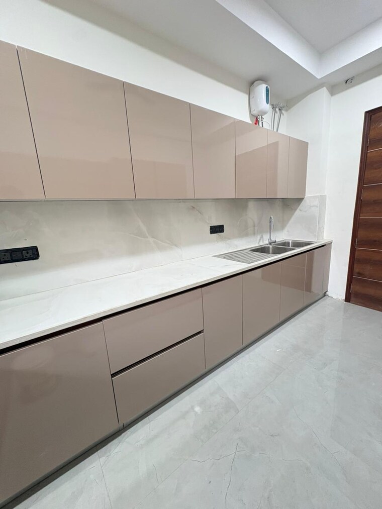 Kitchen, sushant lok i 3 Bedroom 2800 Sq.Ft. Builder Floor In Sushant Lok I Gurgaon 9577286