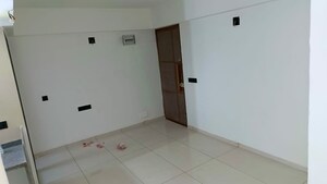 2 BHK Apartment For Rent in VN Skyline, Nava Vadaj