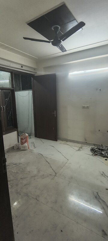 Furnished Amenities in 1 BHK Builder Floor at Panchsheel Vihar – for Rent