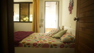 Bedroom in 4 BHK Villa at Chembur – for Rent