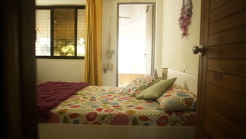 Bedroom in 4 BHK Villa at Chembur – for Rent