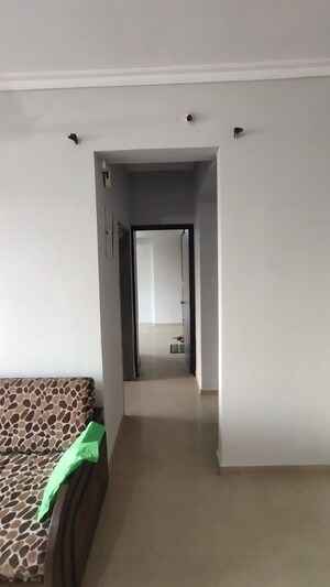 Furnished Amenities in 3 BHK Apartment at Lodha Amara, Kolshet Road – for Rent