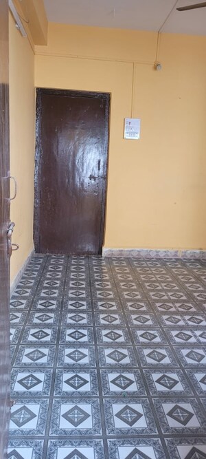 Bedroom in 1 BHK Apartment at Dhankawadi – for Rent