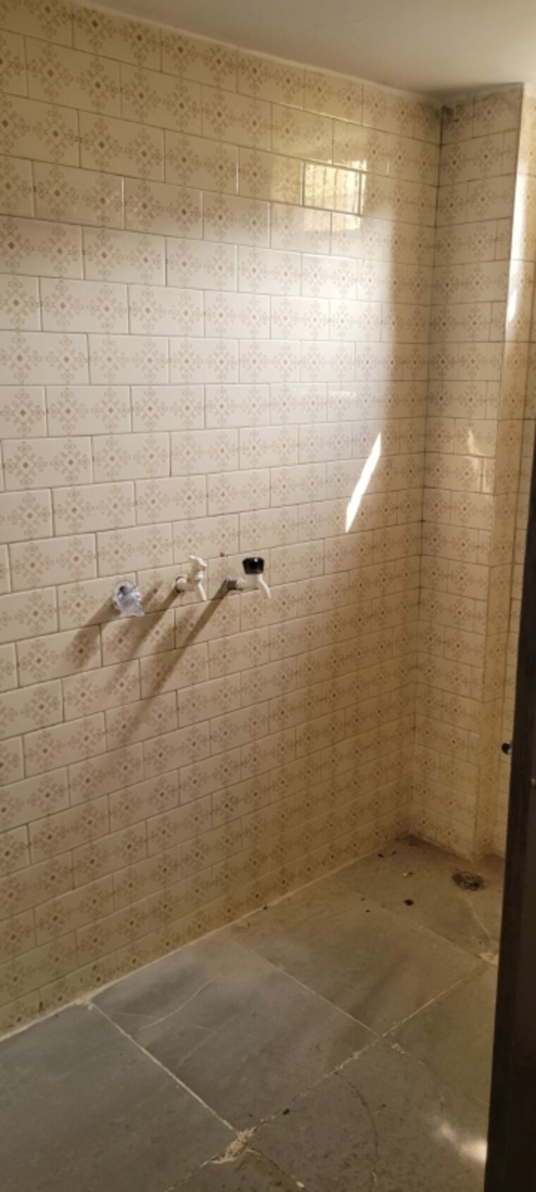 Bathroom, dhankawadi 1 Bedroom 500 Sq.Ft. Apartment In Dhankawadi Pune 9577474