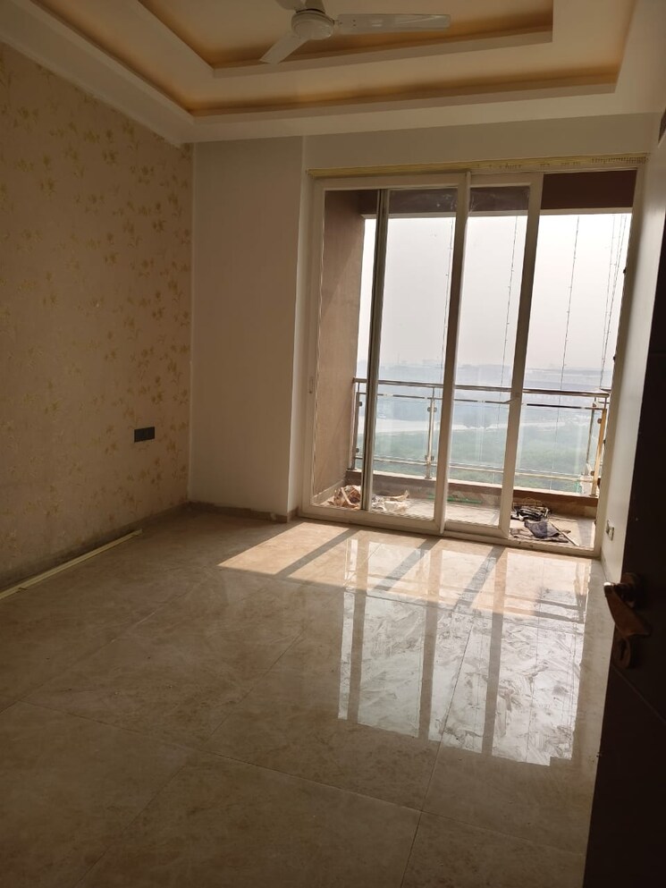 Room, gaurs-platinum-towers 4 Bedroom 4720 Sq.Ft. Apartment In Sector 79 Noida 9577493