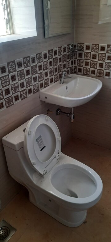 Bathroom in Studio Apartment at Assagao – for Rent