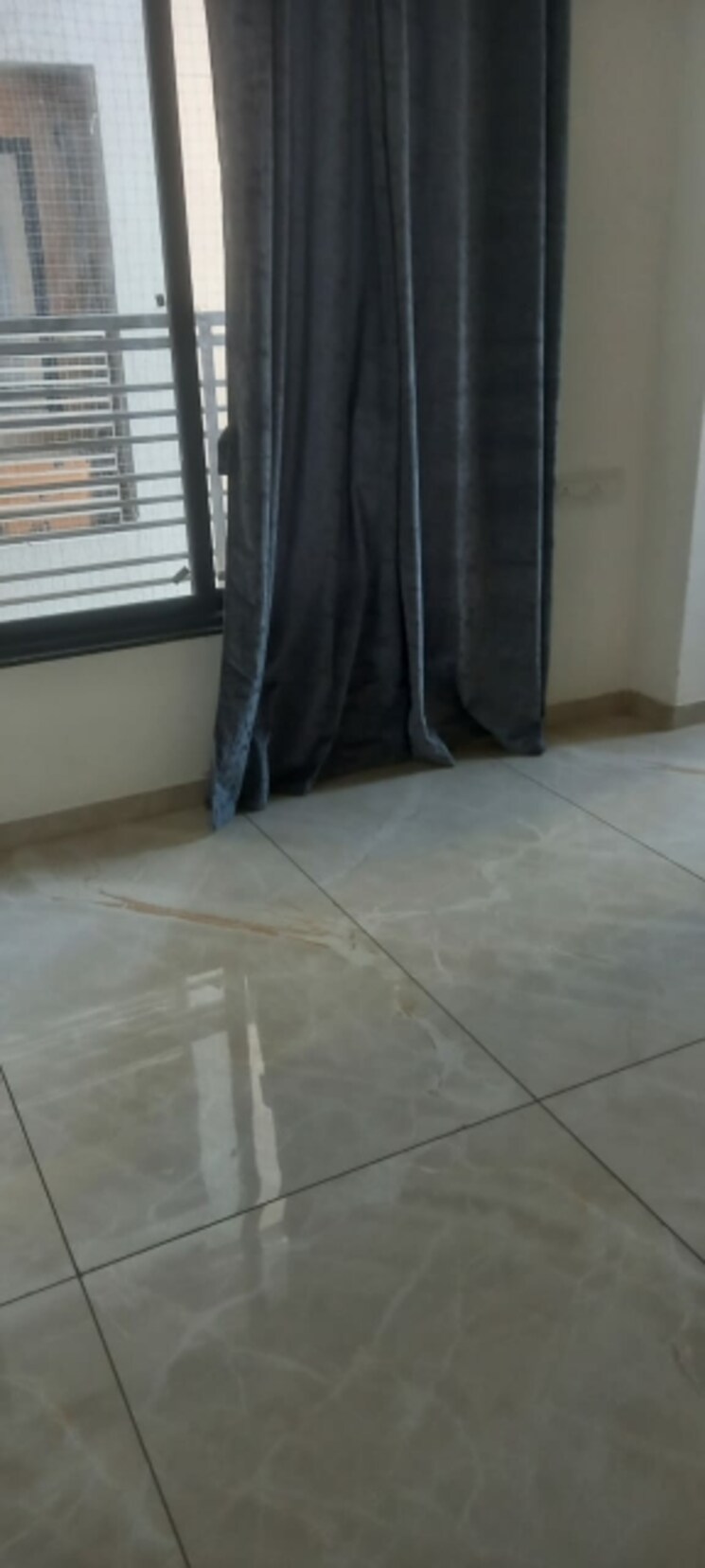 Room, vaishnodevi circle 3 Bedroom 2160 Sq.Ft. Apartment In Vaishnodevi Circle Ahmedabad 9577527