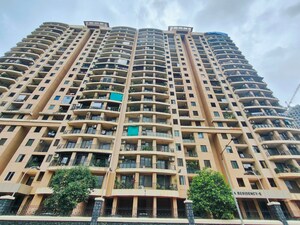 2 BHK Apartment – Exterior View View at K Raheja Heights, Malad East - for Rent