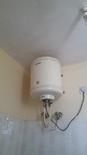 Bathroom in 1 RK Independent House at Rt Nagar – for Rent