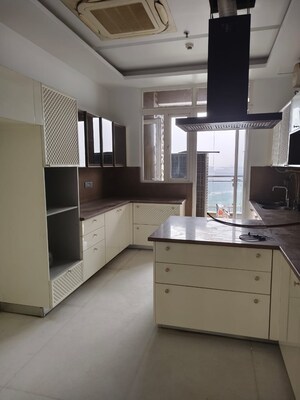 Kitchen in 4 BHK Apartment at Gaurs Platinum Towers, Sector 79 – for Rent