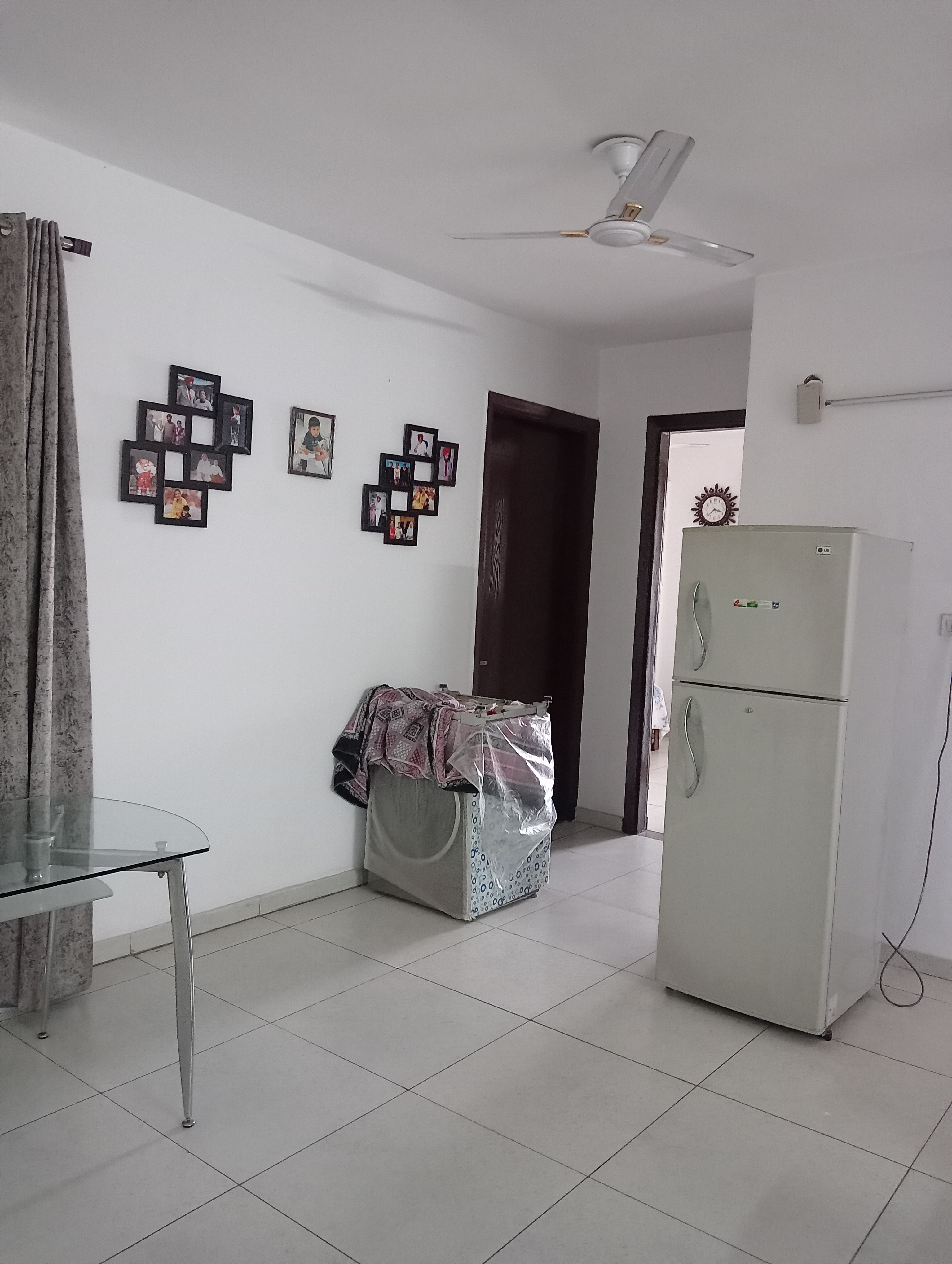 2 BHK + Extra Room Apartment For Rent in Motiaz Royal Citi